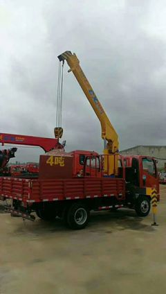 凱馬五噸隨車吊平板車價格解析與選購指南